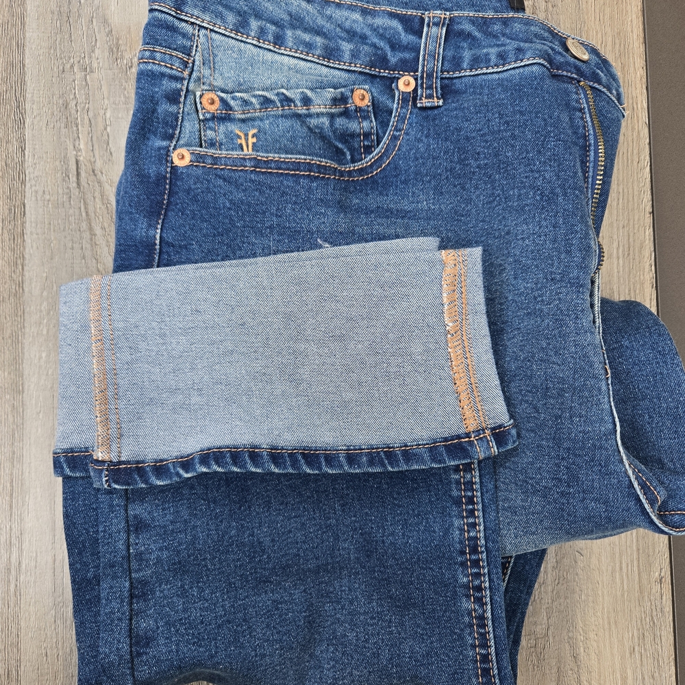 FRYE Women's Croppes Jeans NWOT Sz12 - Picture 4 of 5